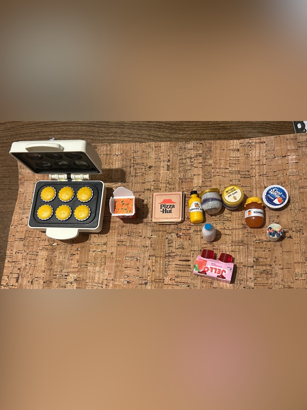 Mini Brands Magic Muffin Maker & Food Lot